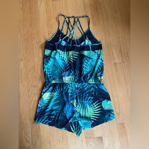 Fabletics Dash Romper size M - Picture 4 of 6